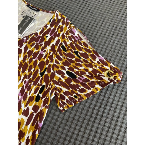 NWT! Cable‎ & Gauge Womens Short Sleeve Cold Shoulder Gold Detail Top - Picture 2 of 7